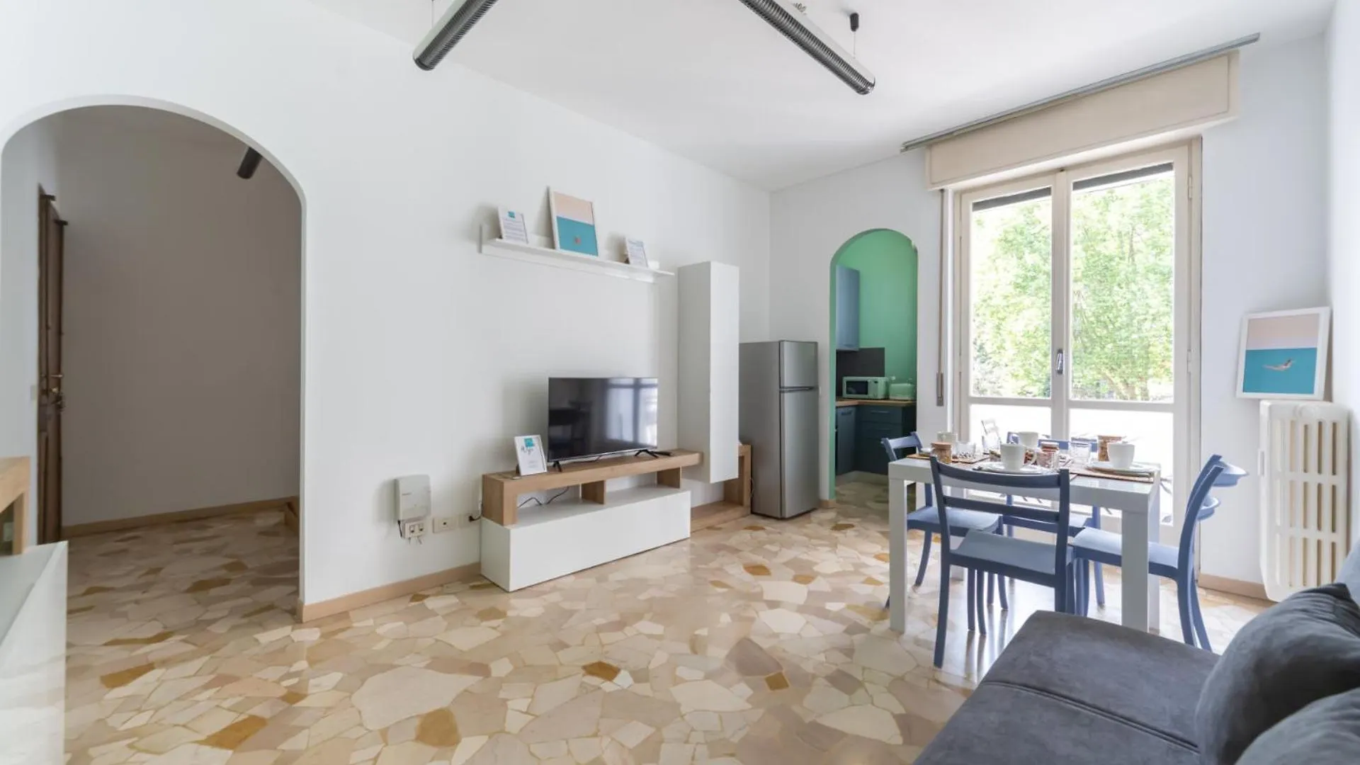 Milan Style Apartment In Great Location